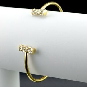 Open Ended Bracelet
Touchstone Crystal by Swarovski